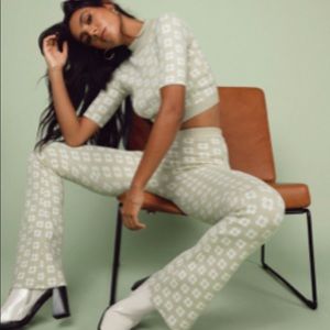 Princess Polly green 70’s bell bottom pattern set